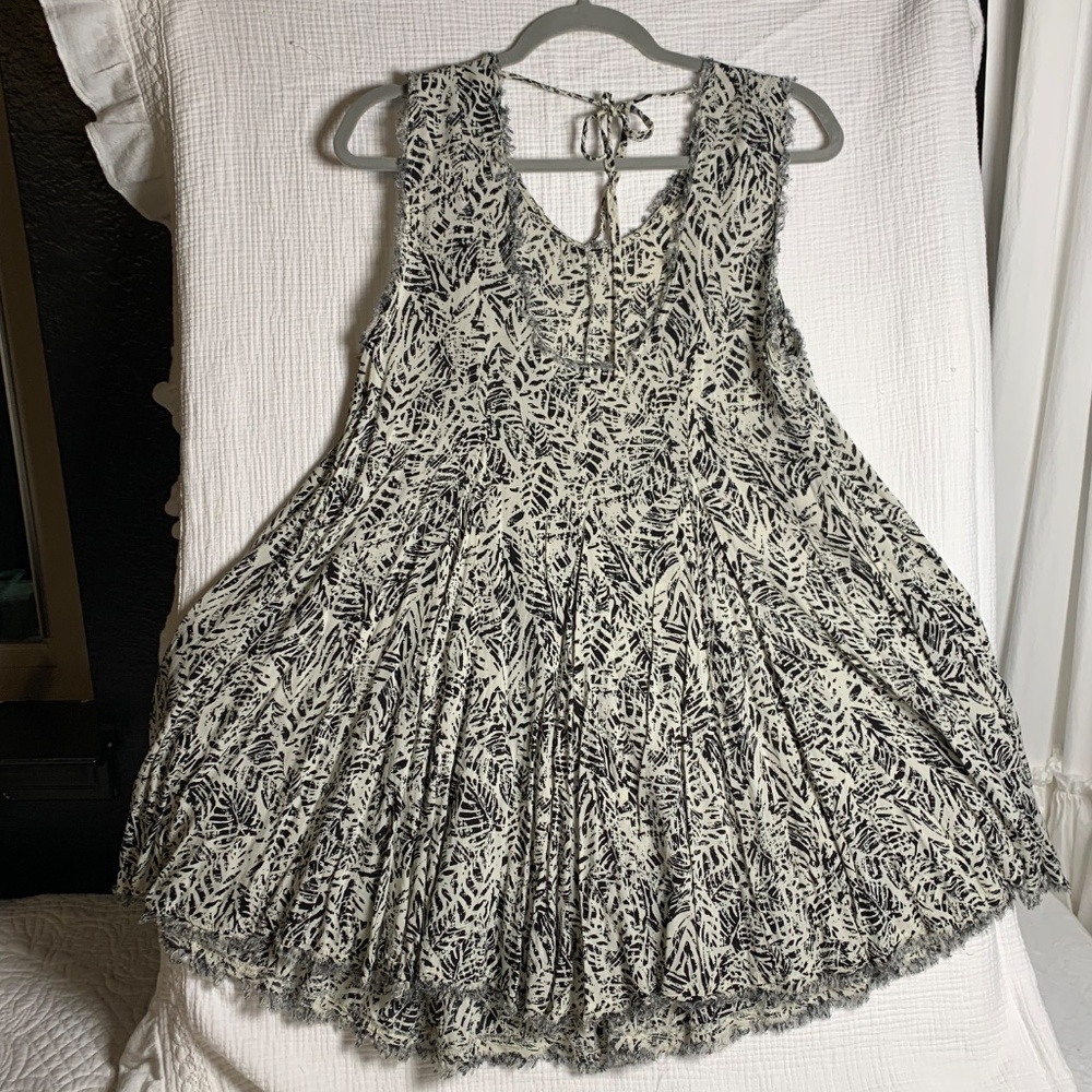 Ecote sz small sundress/swimsuit cover up flowy summer vibes - Picture 3 of 7